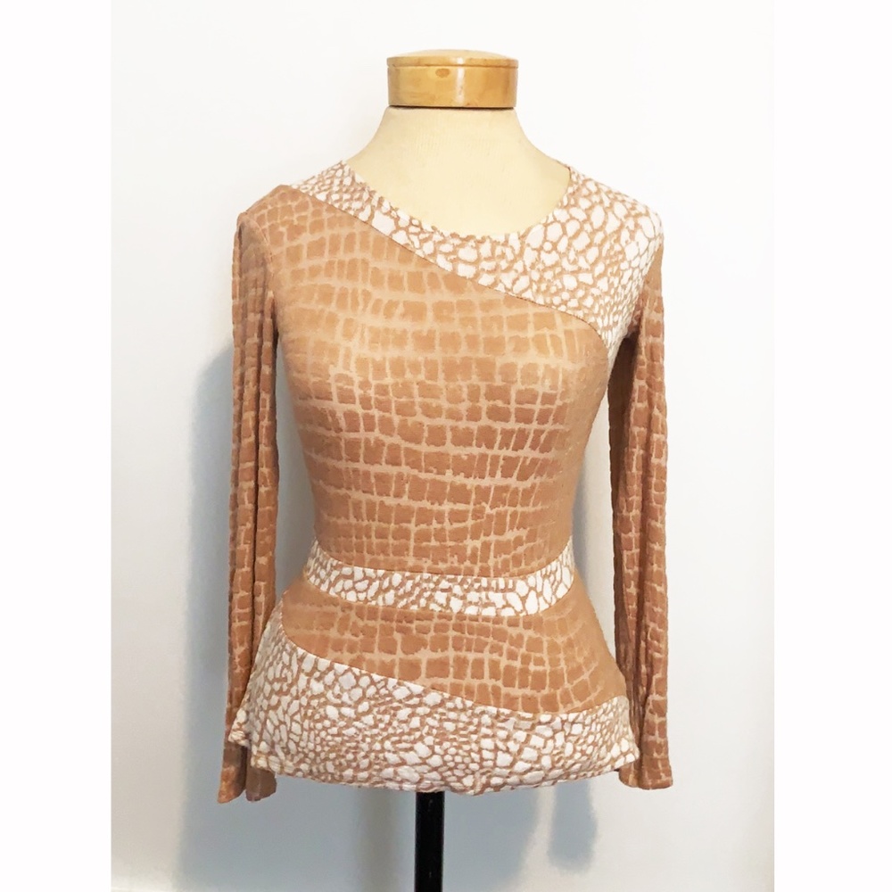 BCBG Beige/White Textured Knit Animal Print Top